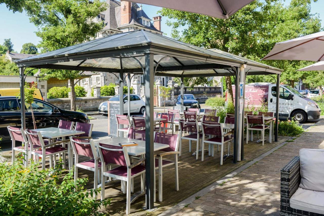 Logis Le Saint Hubert Hotel Haybes Exterior photo